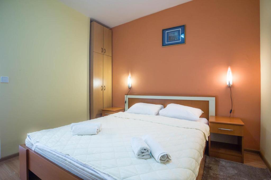 Postel nebo postele na pokoji v ubytování Mali Miločer Bay Accommodation