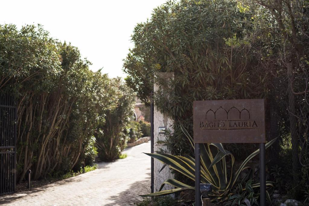 Vonkajšia záhrada v ubytovaní Agriturismo Baglio Làuria