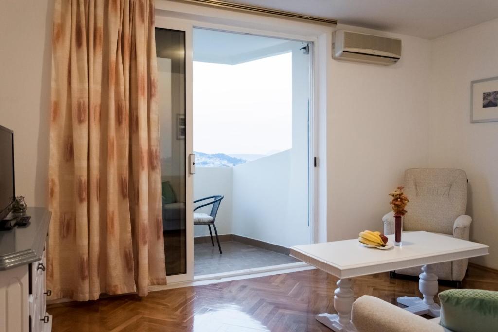 TV a/nebo společenská místnost v ubytování Apartment Princino