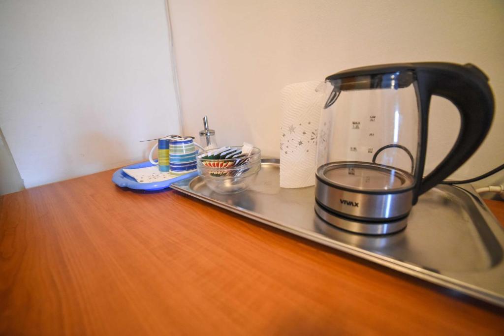 Příslušenství pro přípravu čaje a kávy v ubytování Guest House Duje