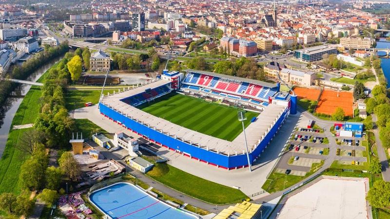 Nespecifikovaný výhled na destinaci Plzeň nebo výhled na město při pohledu z apartmánu