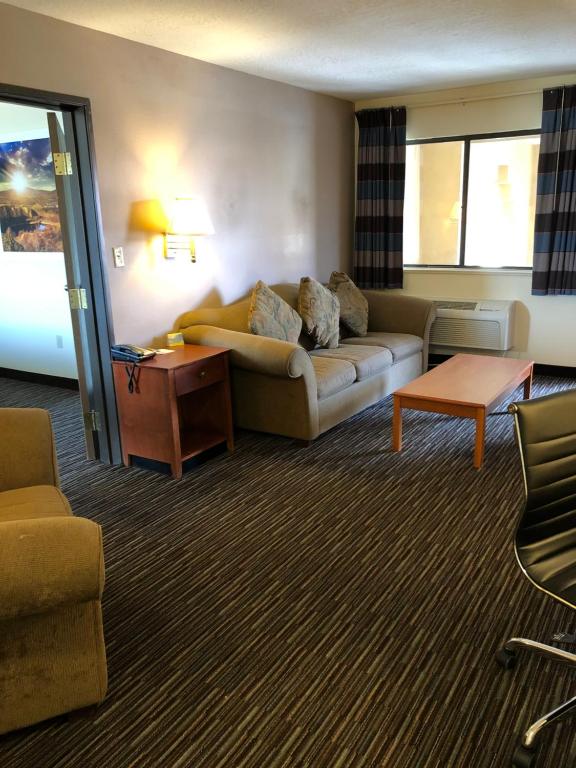 Days Inn by Wyndham Rio Rancho - King Suite Met één Slaapkamer-niet-roken