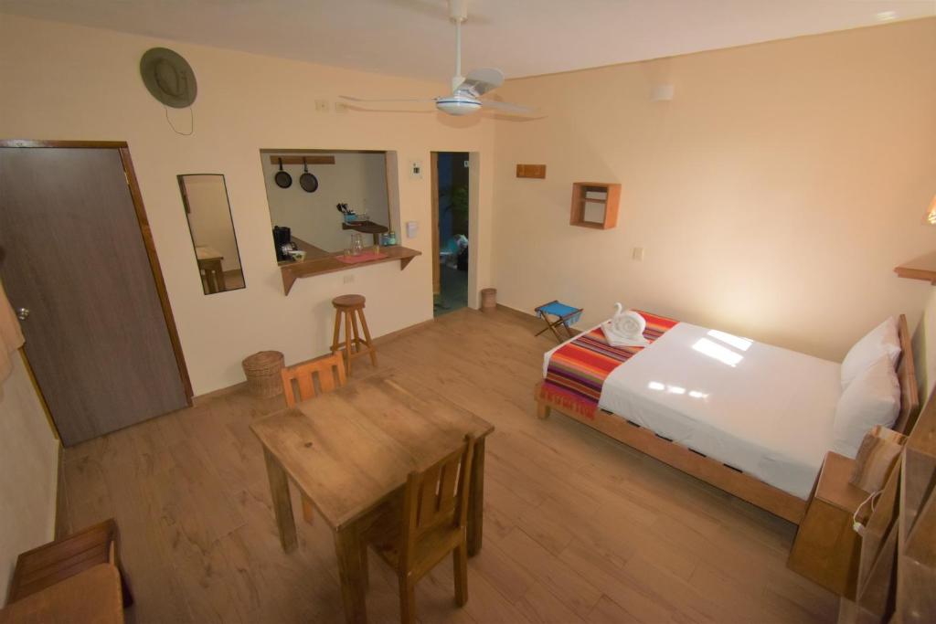 Casa Almendro - Superieure Luxe Queen Room