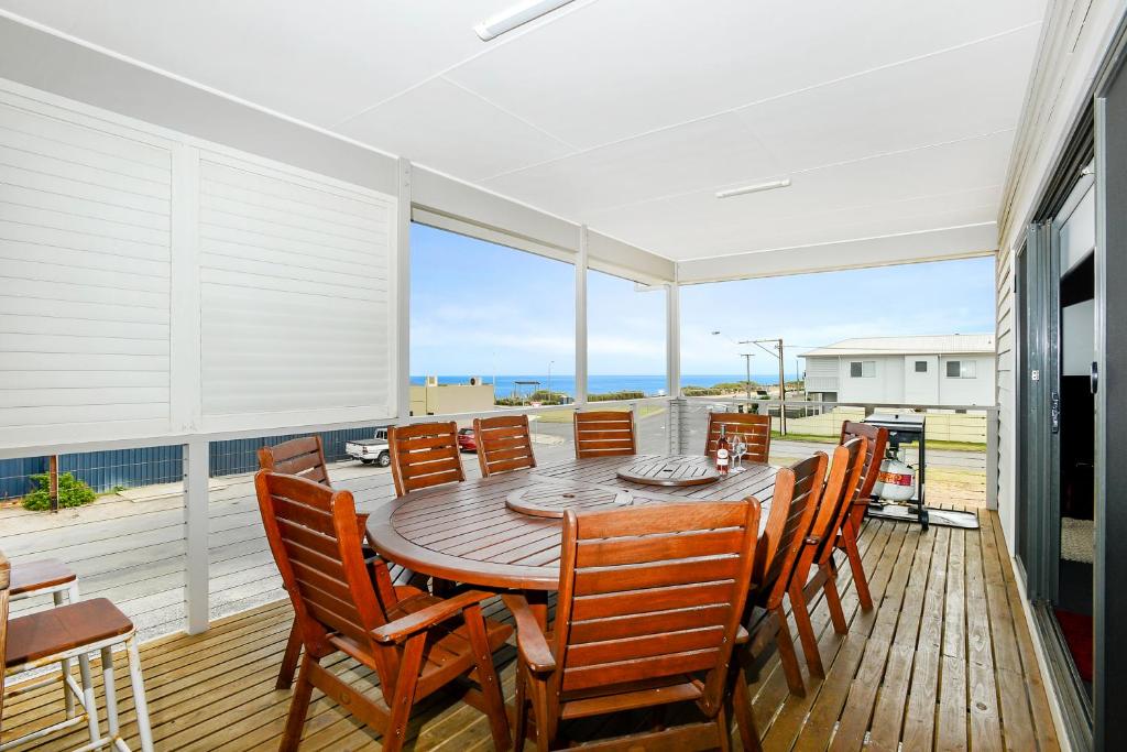 Gallery image of Bayside - Aldinga Beach - C21 SouthCoast Holidays in Aldinga Beach