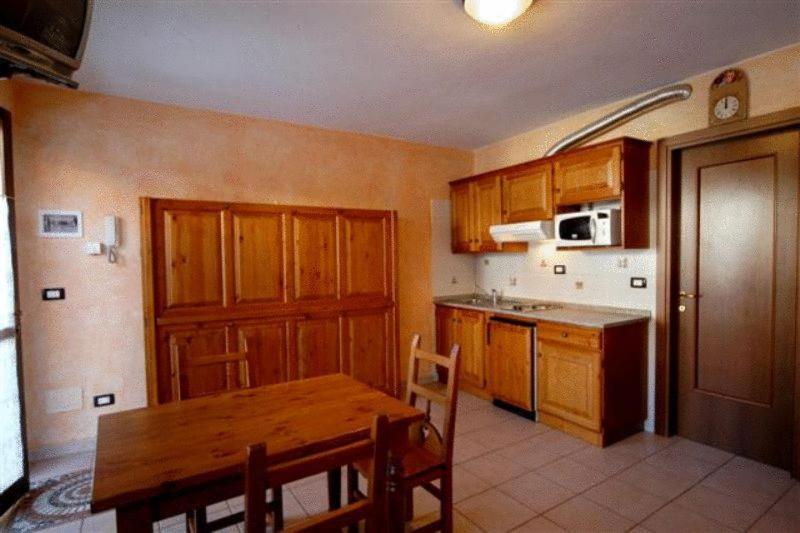 Kuchnia lub aneks kuchenny w obiekcie Residence Les Lacs