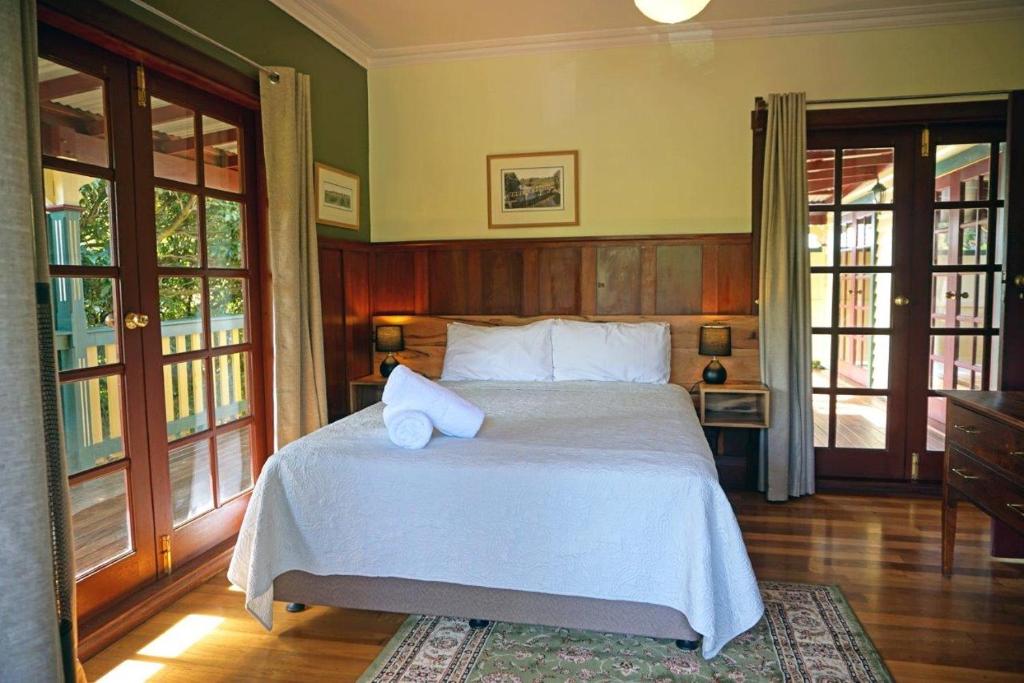 Postel nebo postele na pokoji v ubytování Bridgefield Guest House