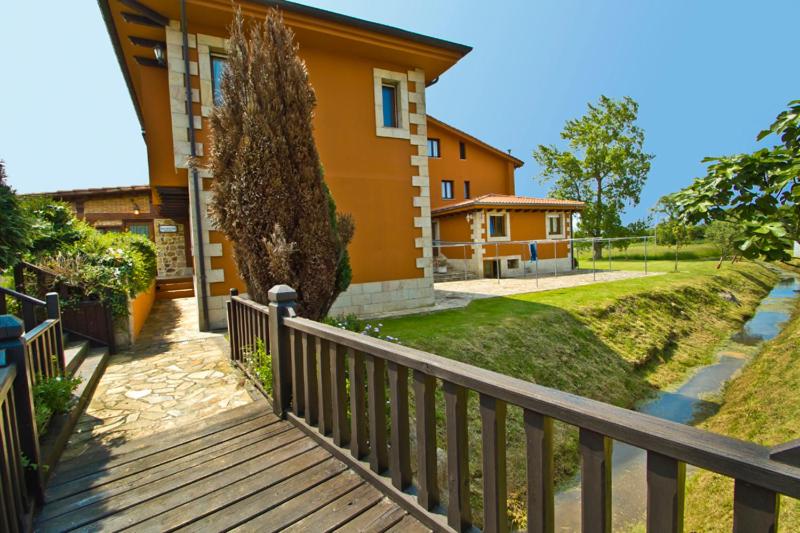 Hospedaje Granada, San Vicente de la Barquera - Harga Terbaru ...