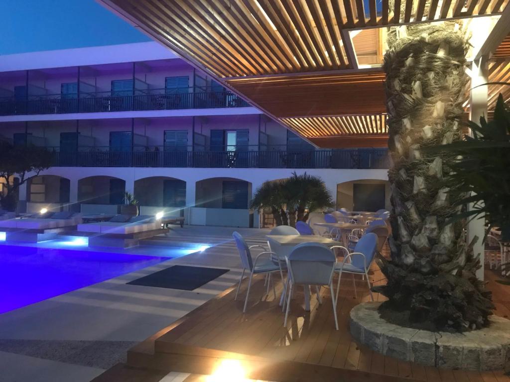 Bazén v ubytování Danae Hotel nebo v jeho okolí
