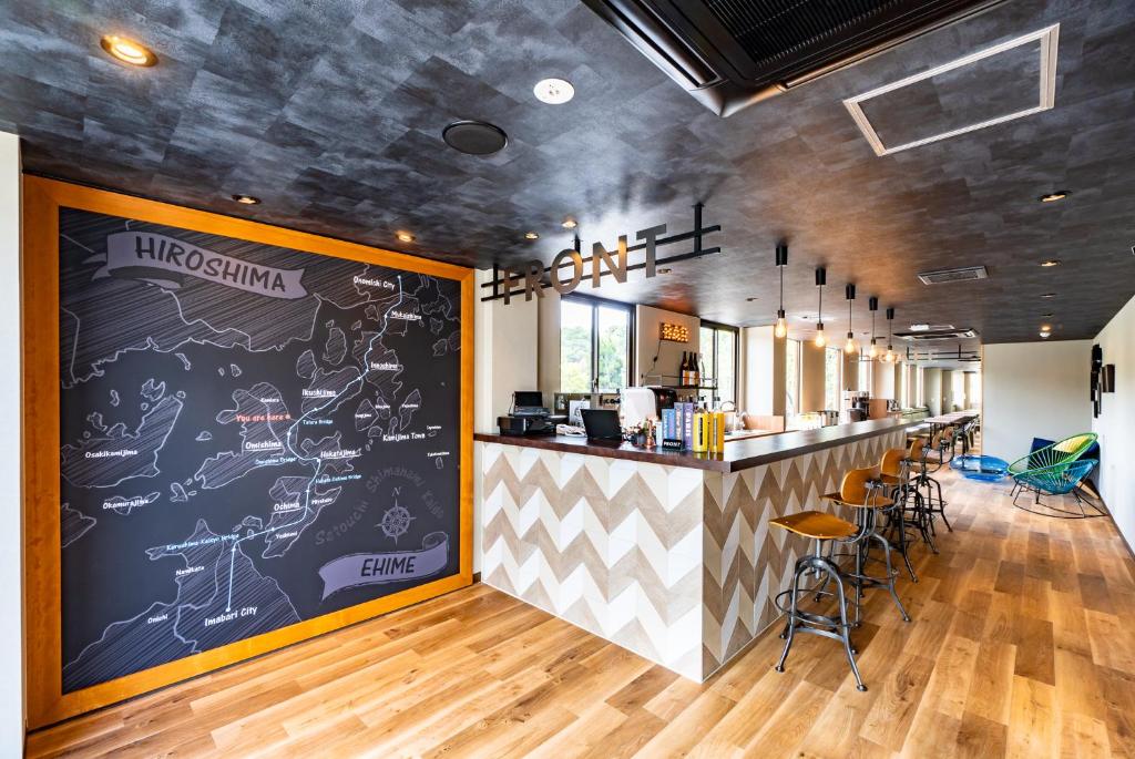 Imabari的住宿－I-Link Hostel & Cafe Shimanami，相簿中的一張相片