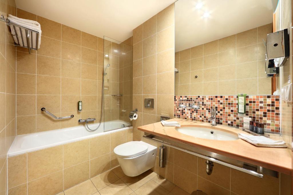 Koupelna v ubytování Hotel Clement