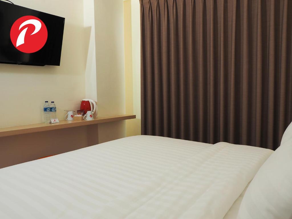 d'primahotel Airport Jakarta 2 - Superior Double Room With View