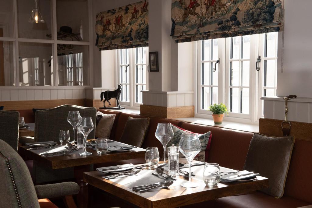 The Farrier - Resim 4