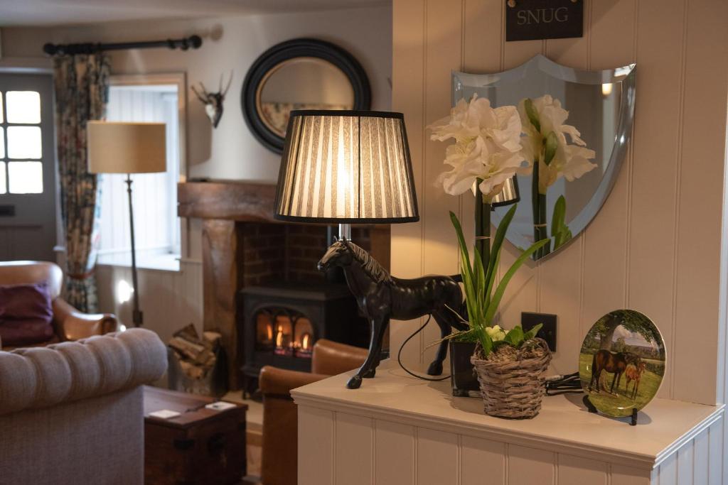 The Farrier - Resim 15