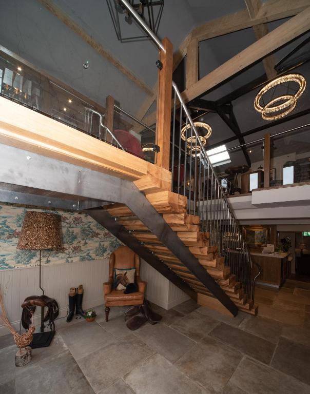 The Farrier - Resim 17