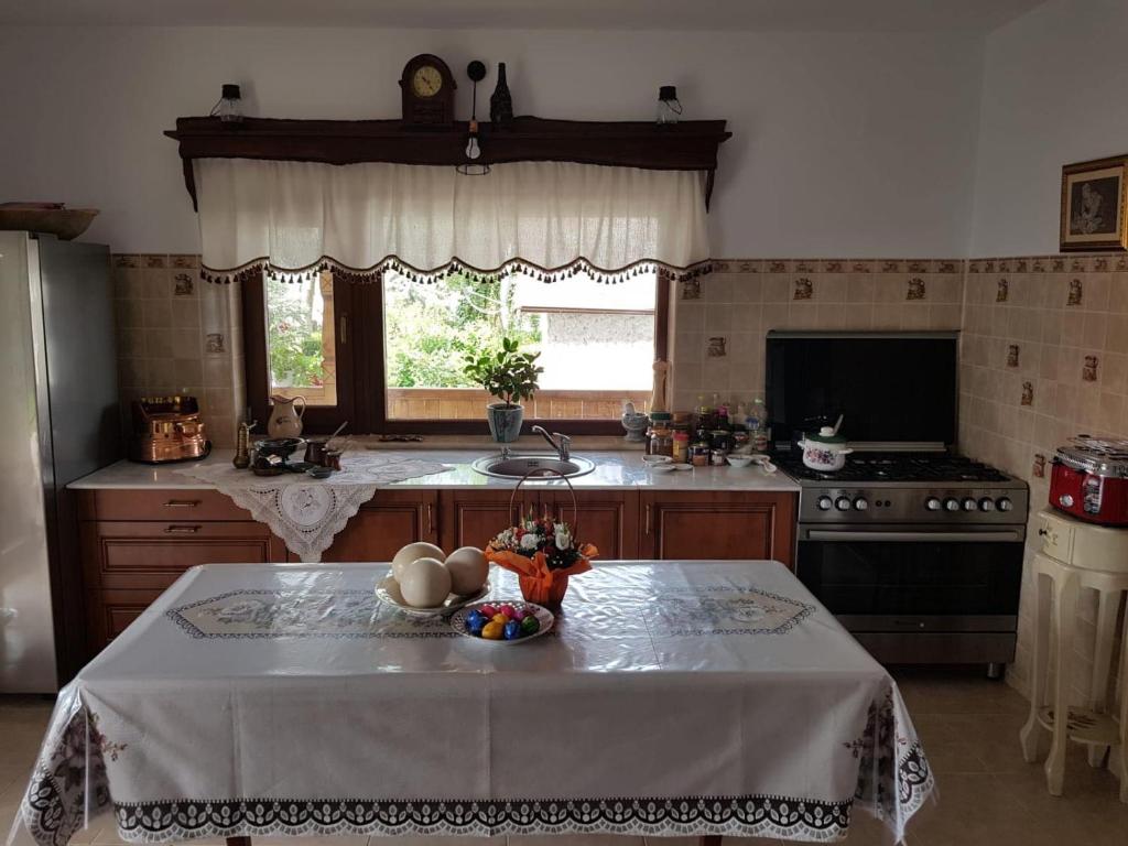 Kuchyň nebo kuchyňský kout v ubytování Verada Tour Guest House
