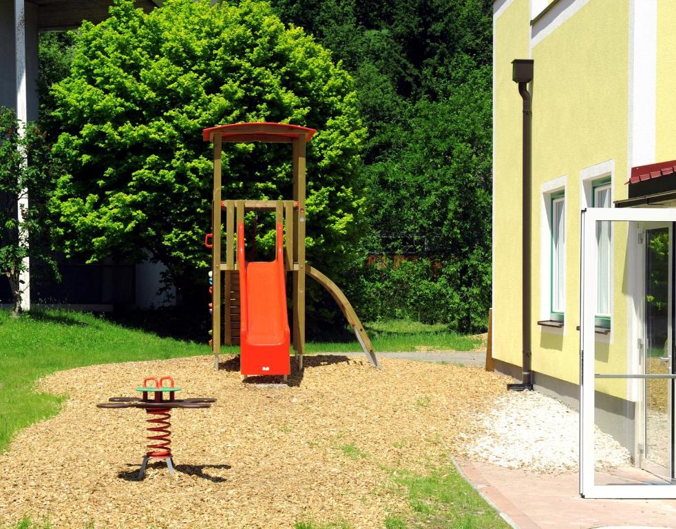 Herní místnost nebo prostor pro děti v ubytování Hotel-Restaurant Kirchenwirt Aigen