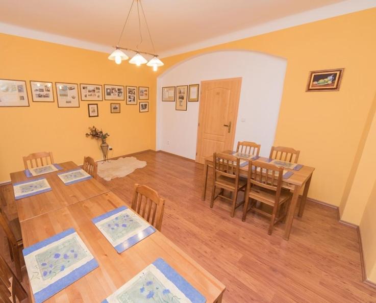 Fotografie z fotogalerie ubytování Pension U kostela v Českém Brodě