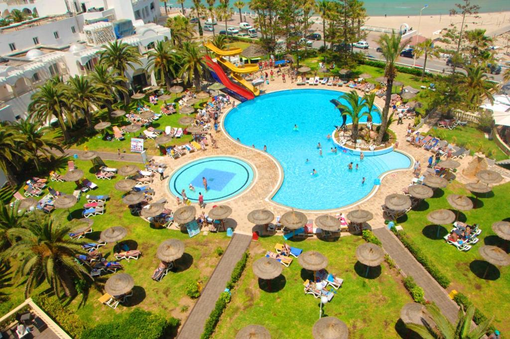 Bassein majutusasutuses Hotel El Habib Monastir või selle lähedal