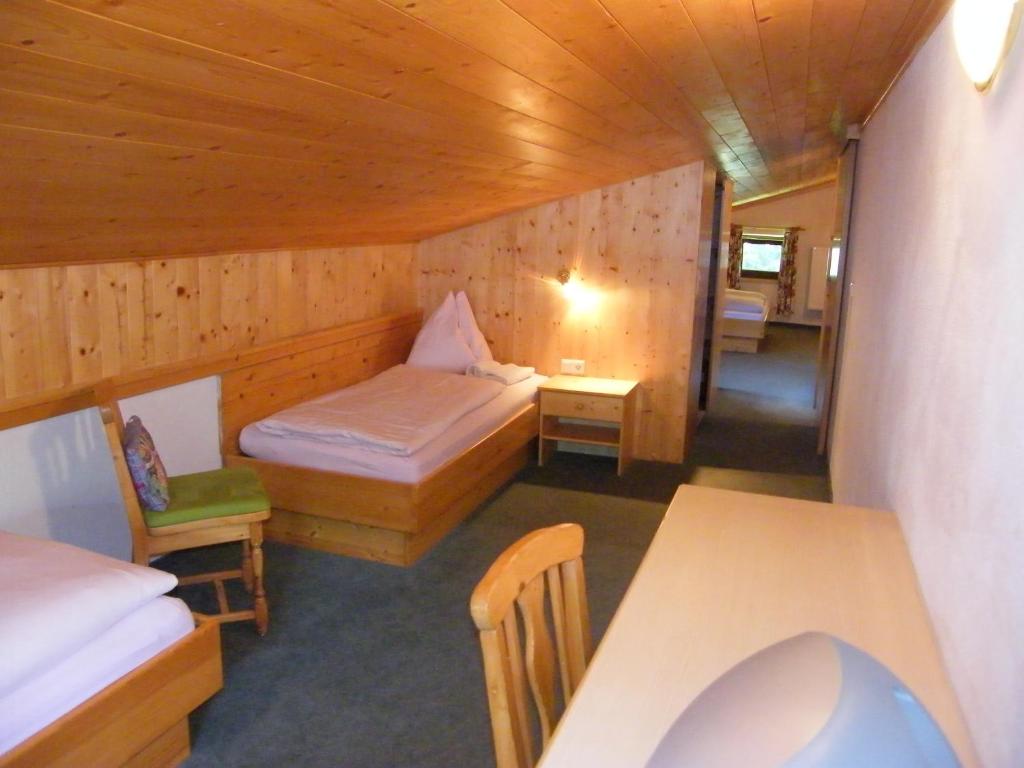 Posteľ alebo postele v izbe v ubytovaní Katharina's Sleepover - Budget Holiday Home