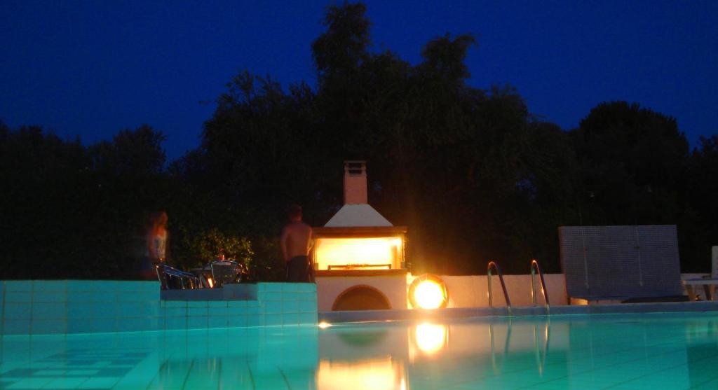 Piscina di Lofos Strani o nelle vicinanze