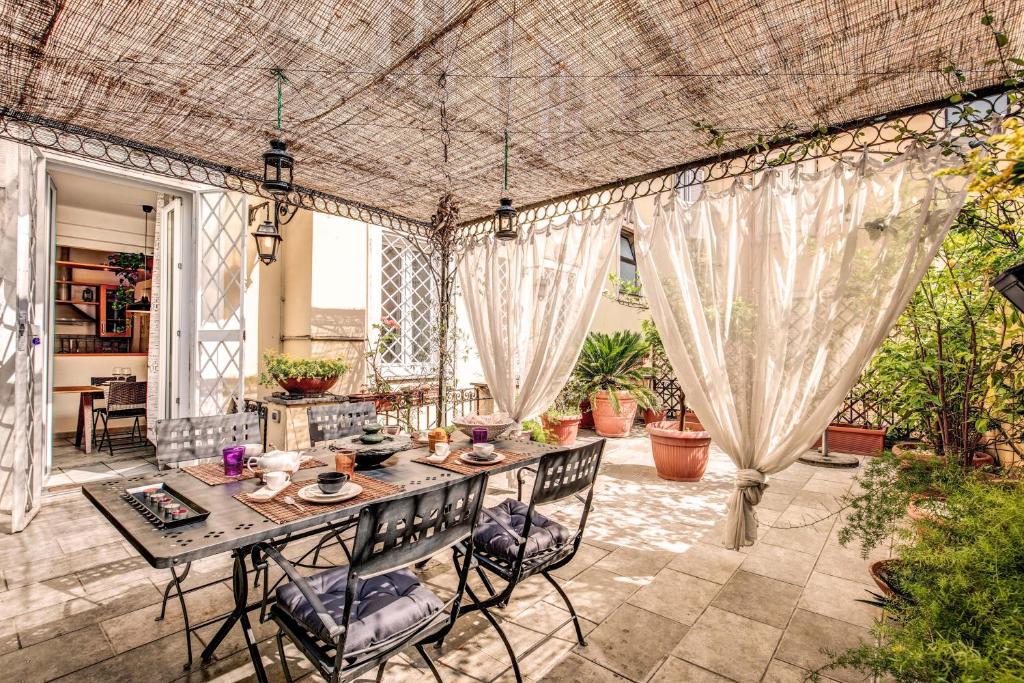Domus Lunae - Vatican Luxury Home with private terrace
