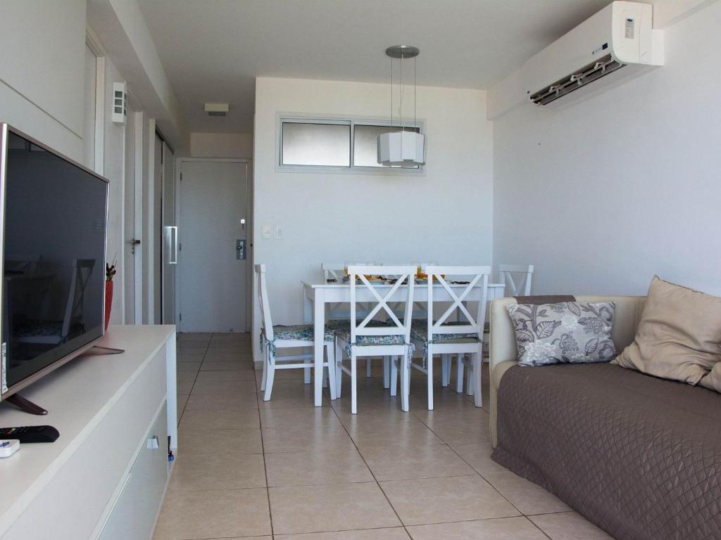  Lindo flat com 2 quartos vista total mar