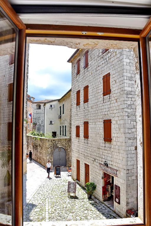 Lana & Ena Apartments - 10