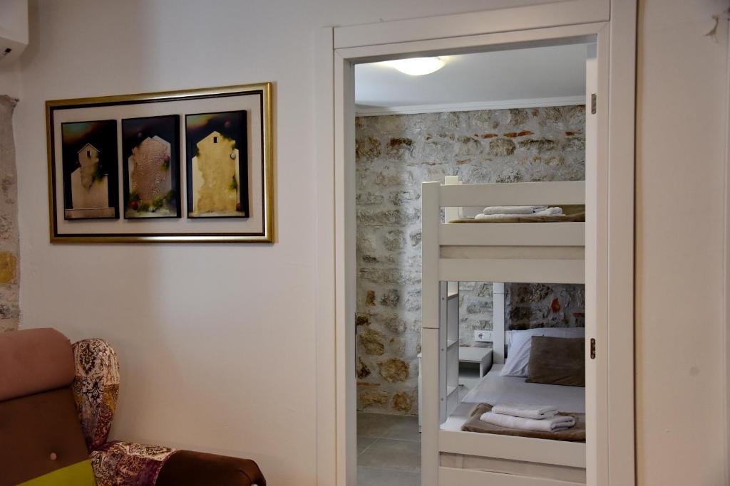 Lana & Ena Apartments - 14