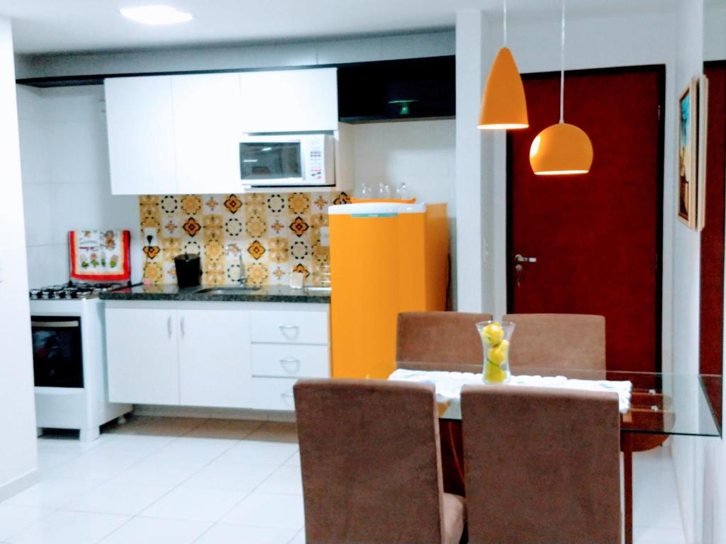  Confortável apartamento com piscina 300mt da praia