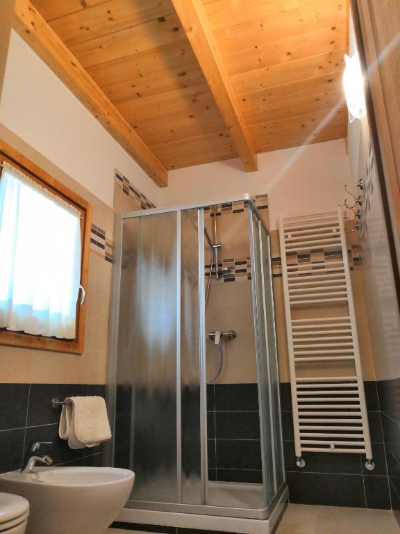 Koupelna v ubytování Agriturismo Val Codera