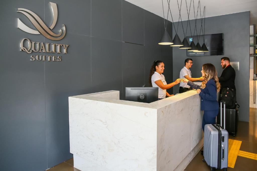 Hóspedes ficando em Quality Suítes João Pessoa