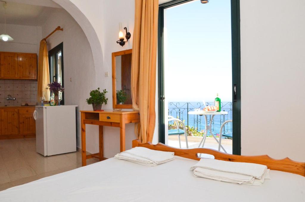 Galeriebild der Unterkunft Iro Hotel in Agia Galini