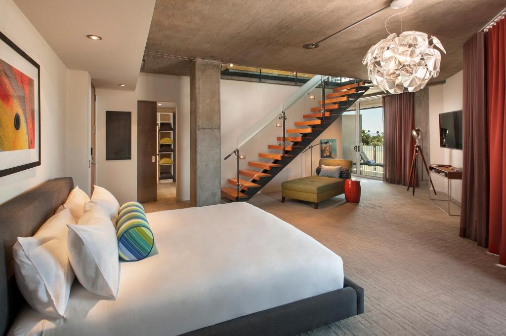 Hotel Valley Ho photo