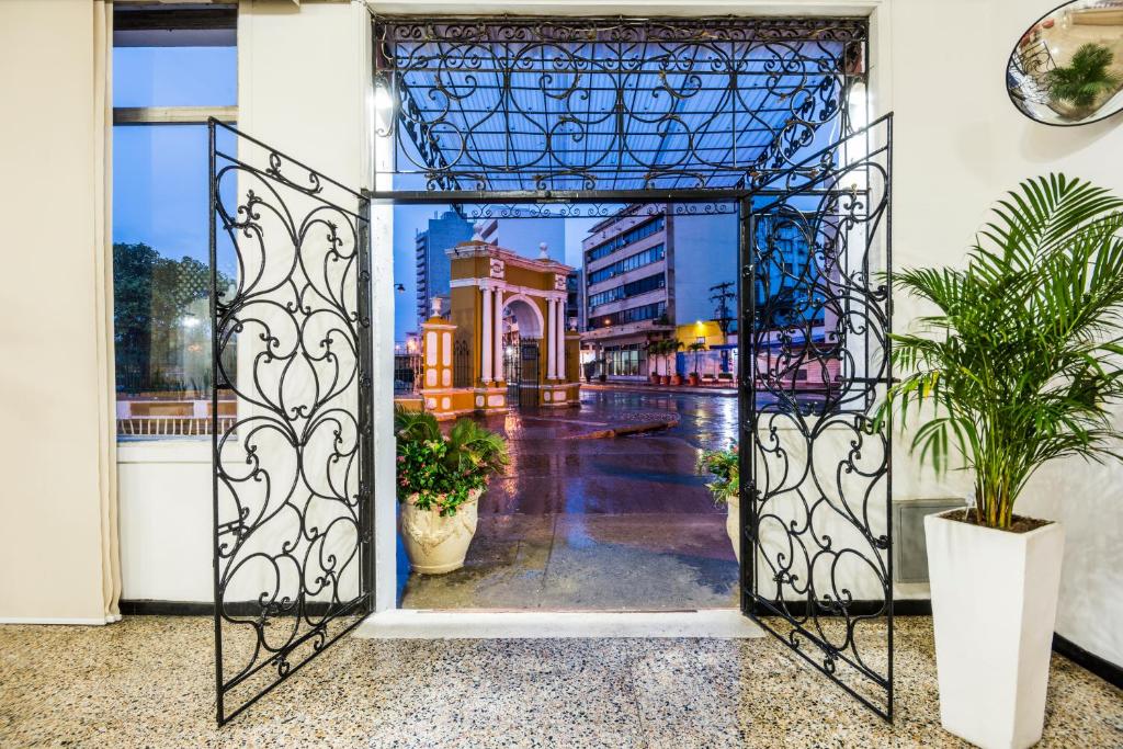 Budova, kde se hotel nachází