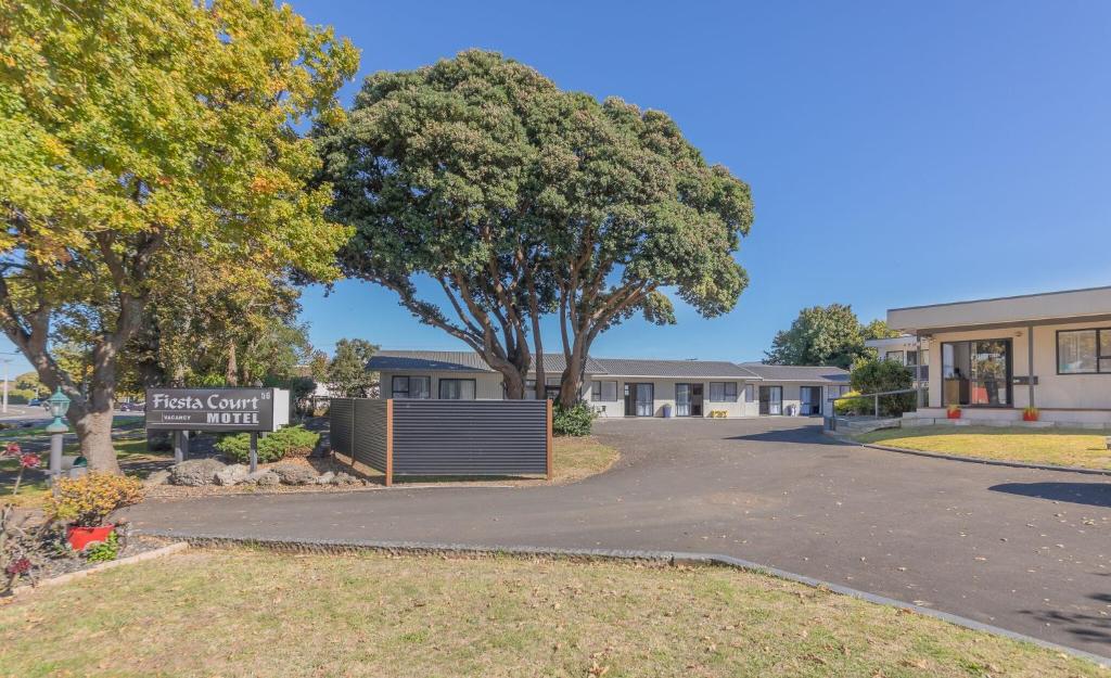 Fiesta Court Motel - Resim 13