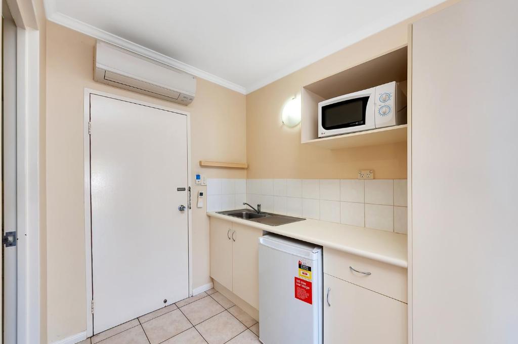 Kuchyň nebo kuchyňský kout v ubytování Tropical Queenslander