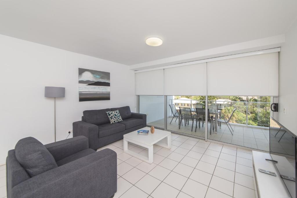Posezení v ubytování Echelon Apartments Yeppoon