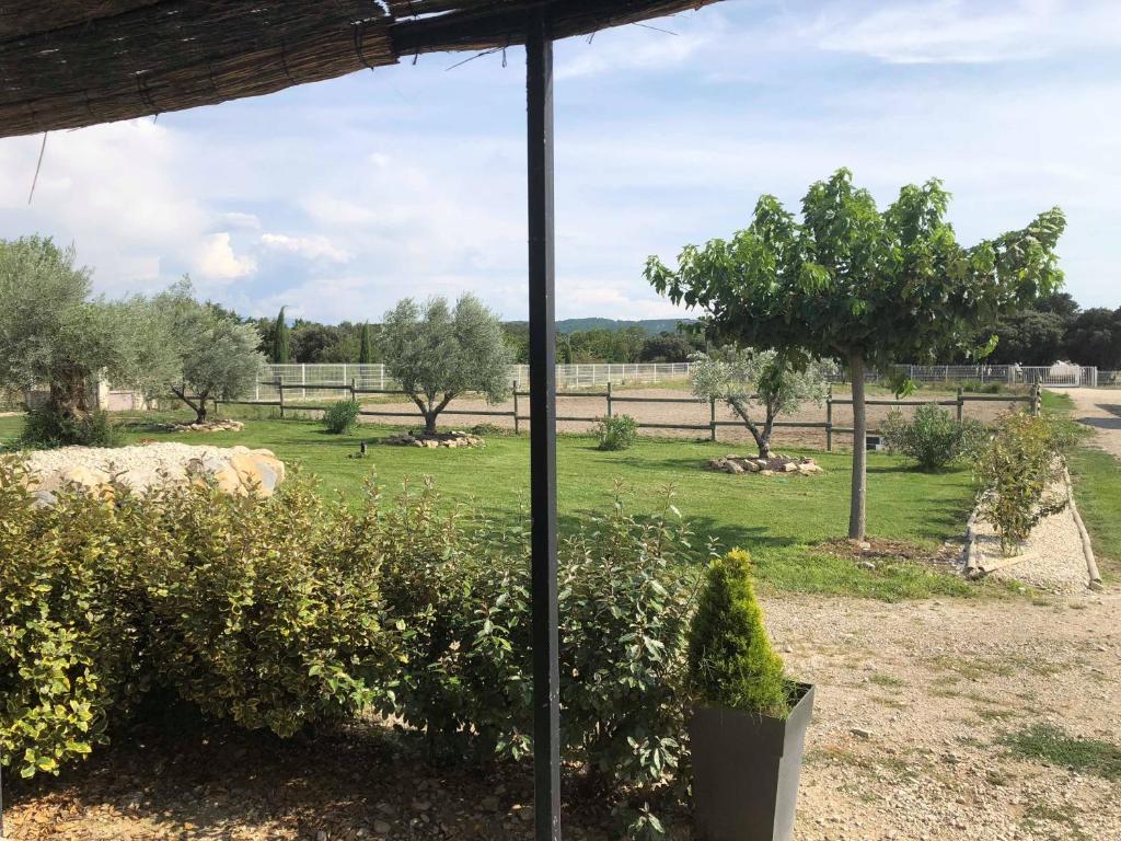 Zahrada ubytování Gîte Pierre Blanche