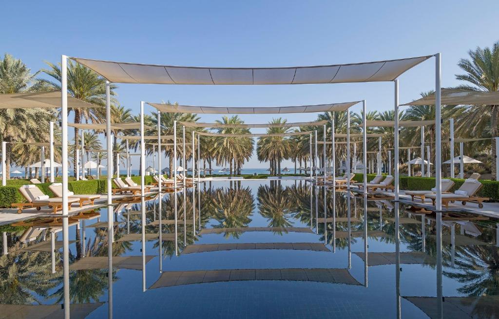 Bazén v ubytování The Chedi Muscat nebo v jeho okolí