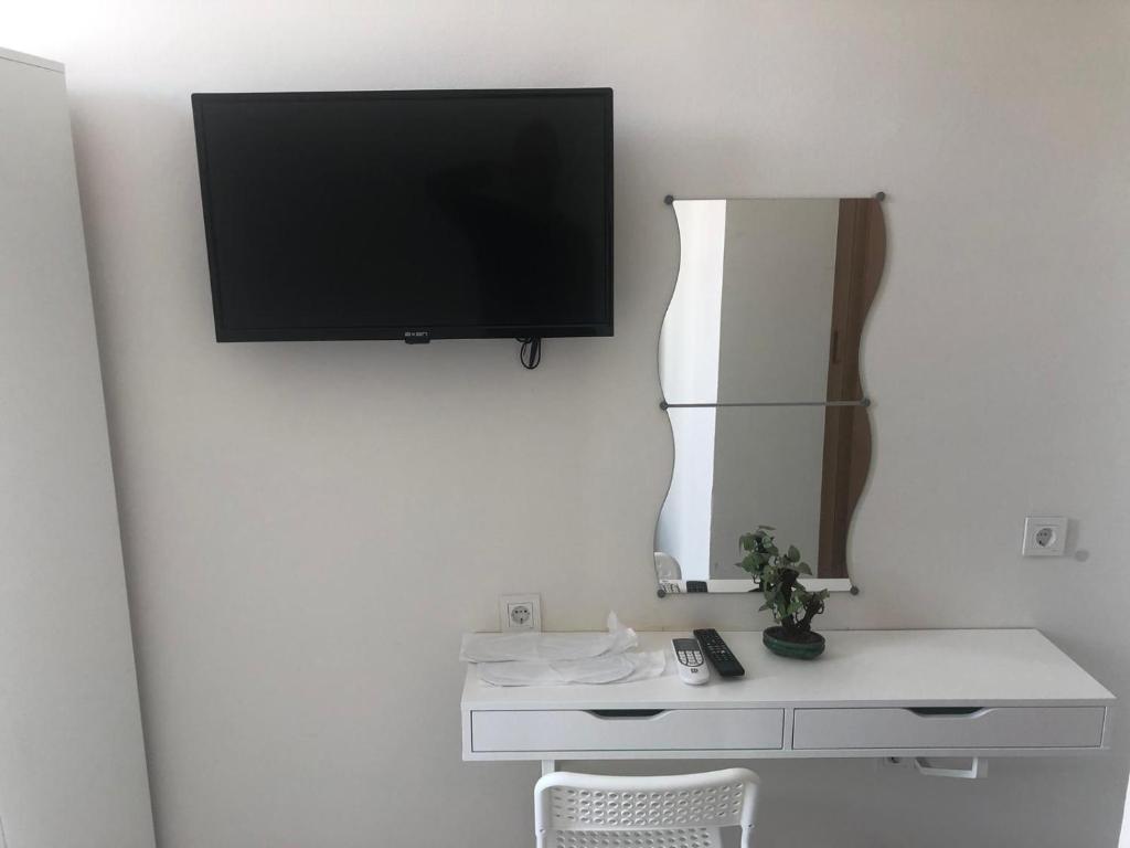 TV a/nebo společenská místnost v ubytování ATICI HOTEL