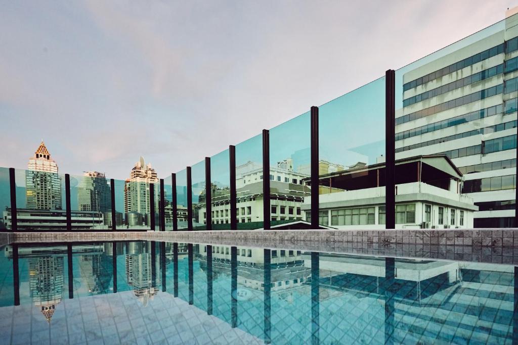 Artino Hotel Silom - Resim 4