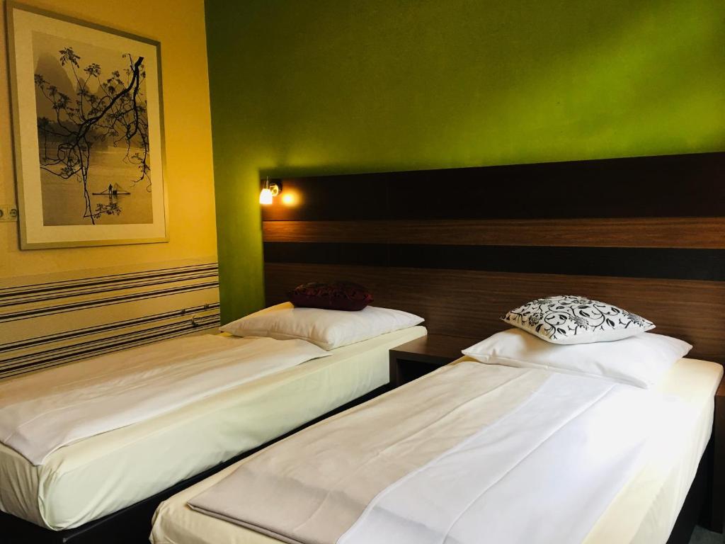 AltDüsseldorf - Resim 14