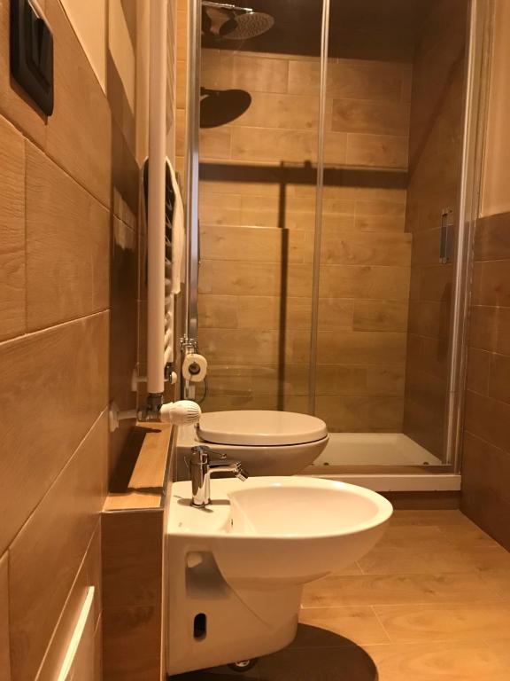 Koupelna v ubytování Riva Reno 4 Rooms
