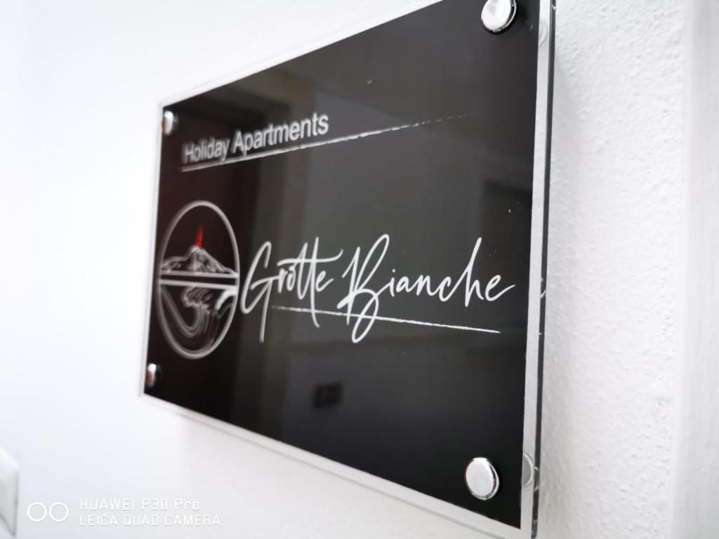 Certifikát, ocenenie alebo iný dokument vystavený v ubytovaní Centre Apartment Grotte Bianche