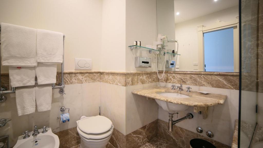 Koupelna v ubytování Hotel Villa Fraulo