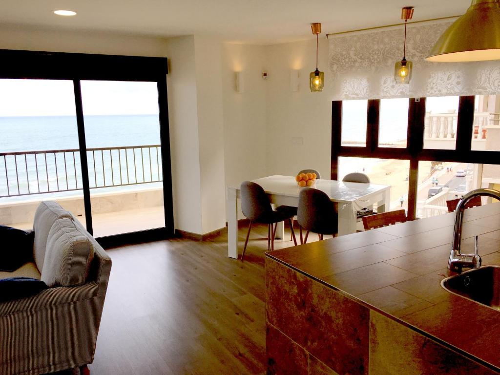 Khu vực ghế ngồi tại CostaAzul loft, Seaviews frente al mar, Playa los locos