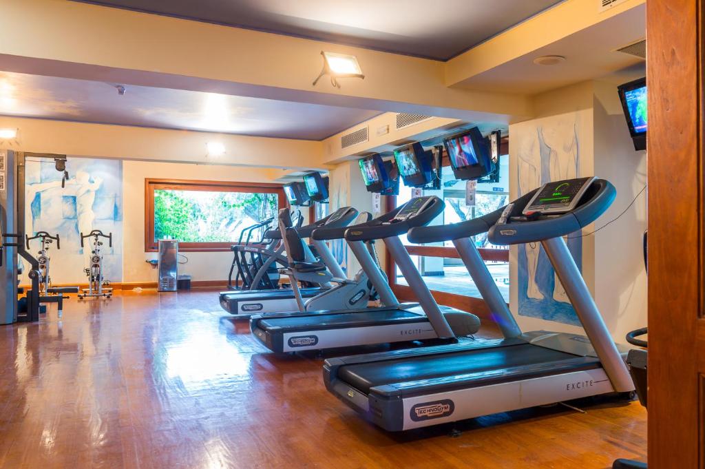 Fitness centrum a/nebo fitness zařízení v ubytování Elounda Bay Palace, a Member of the Leading Hotels of the World