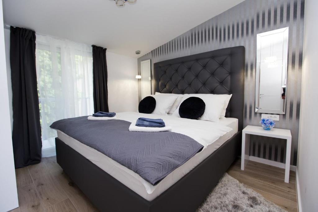 Posteľ alebo postele v izbe v ubytovaní Luxury Apartments Mia