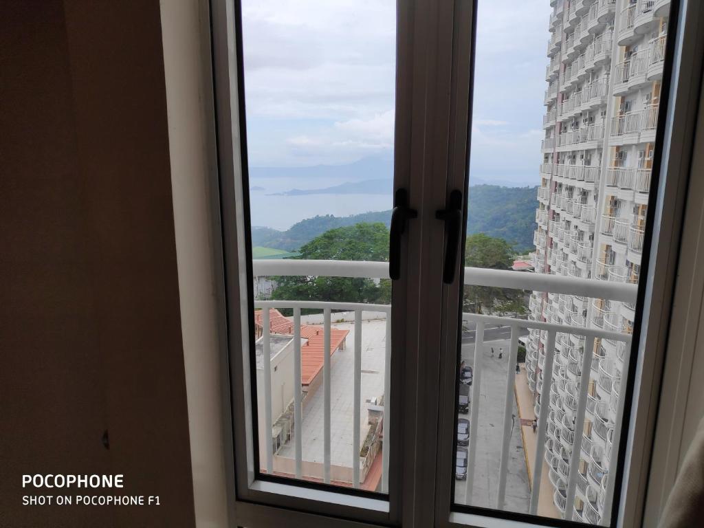 Nespecifikovaný výhled na hory nebo výhled na hory při pohledu z apartmánu