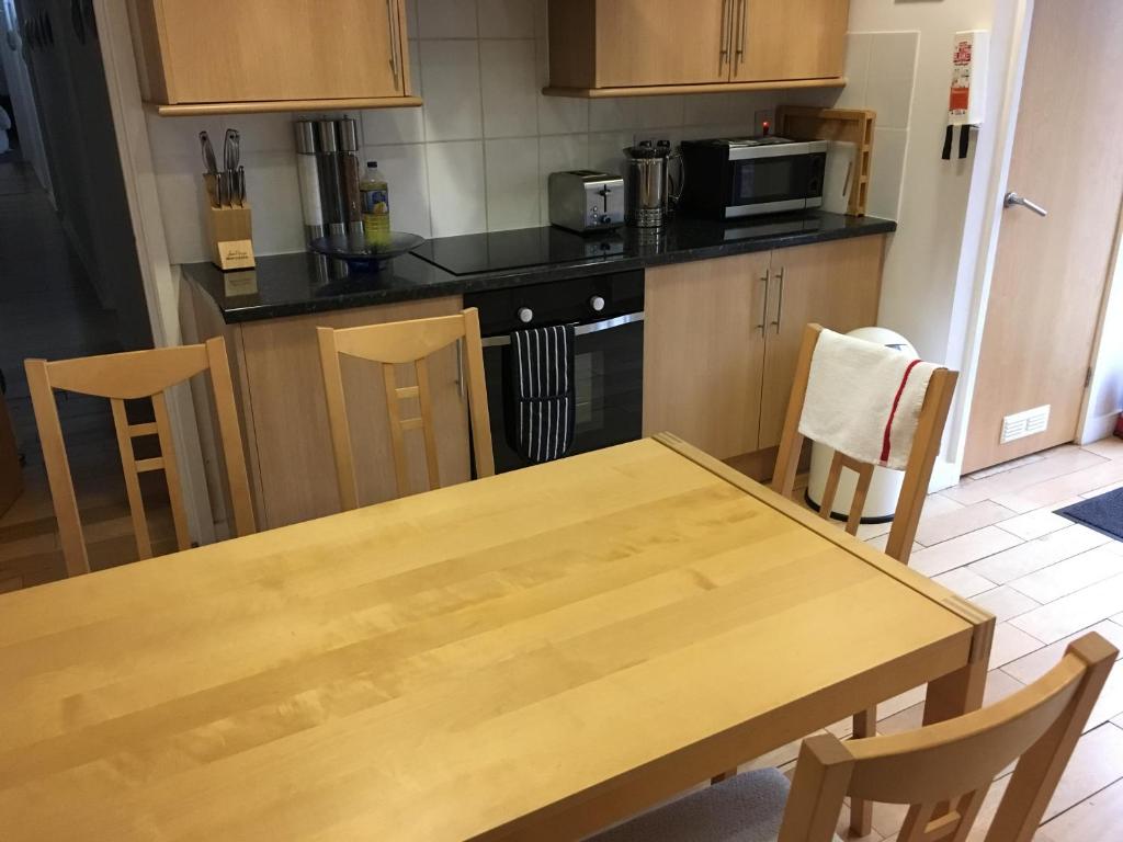Kuchyň nebo kuchyňský kout v ubytování Bagstone Court Barn